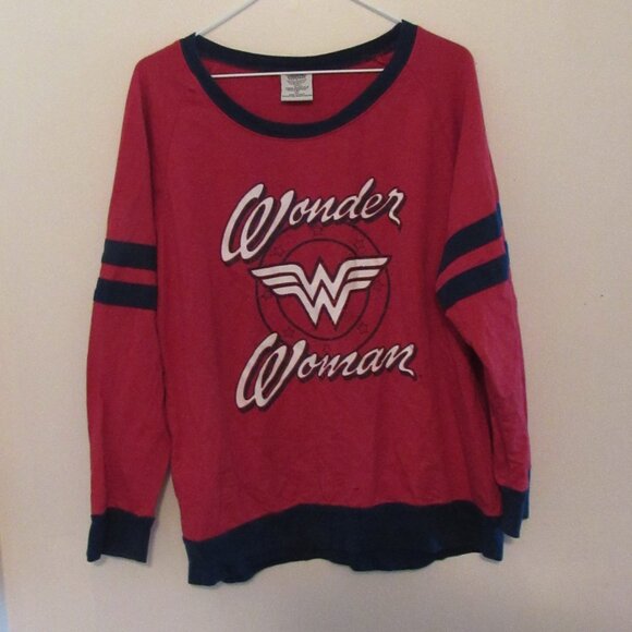 Wonder Woman Pullover Shirt Womens 2X-Large Red/Blue - Picture 1 of 5